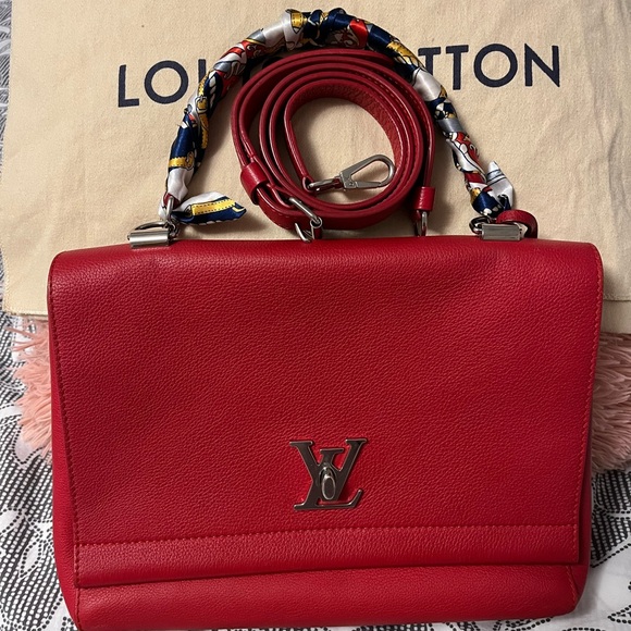 Louis Vuitton  Red Leather sling Bag - Picture 2 of 13